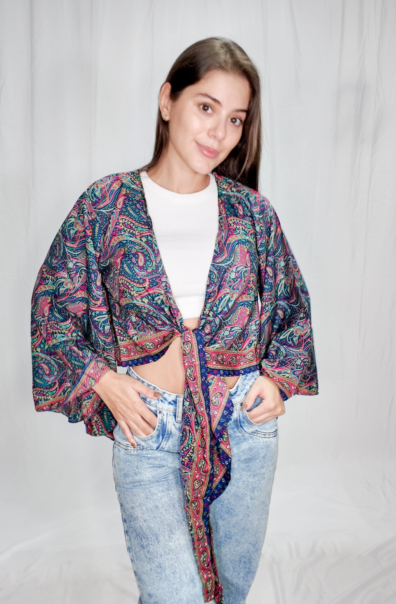 Blusas en seda Wrap Top Azul Oscuro/Fucsia