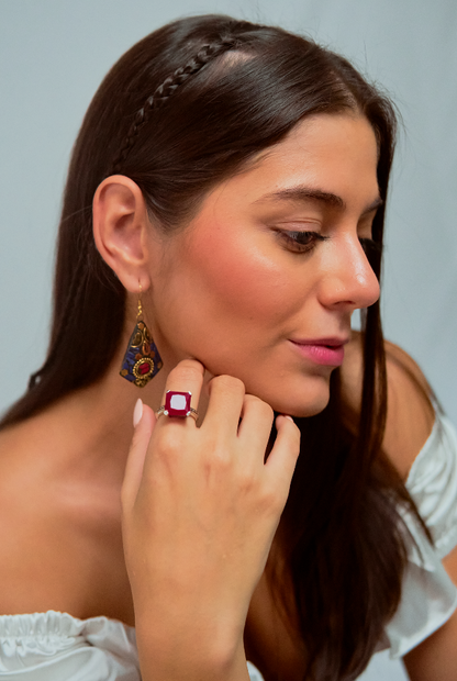 Aretes triangulares piedra martillada