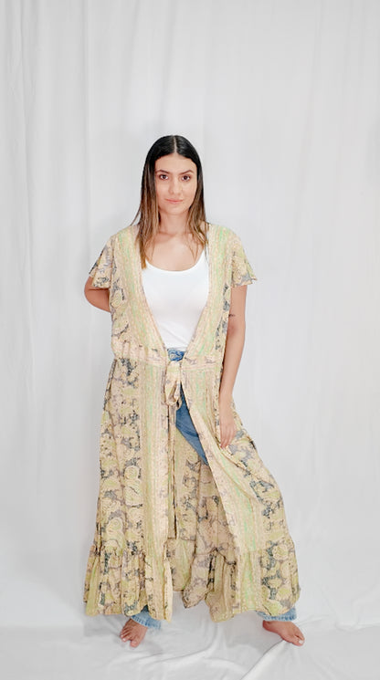 Kimono y Vestido en Seda Amarillo Claro