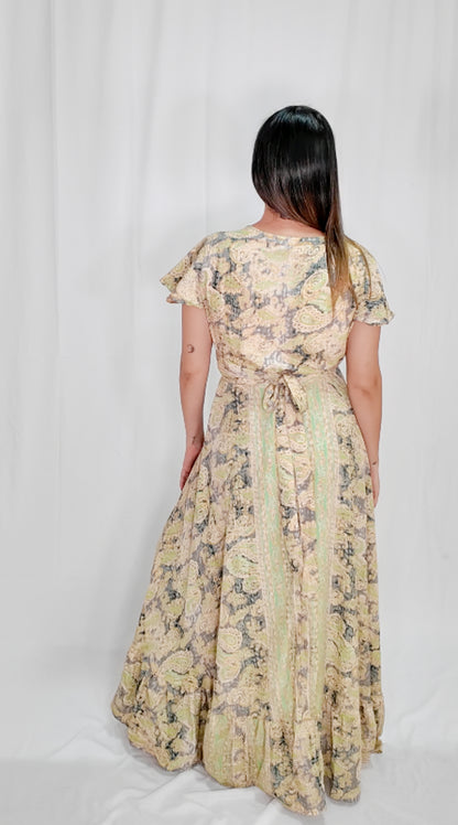 Kimono y Vestido en Seda Amarillo Claro