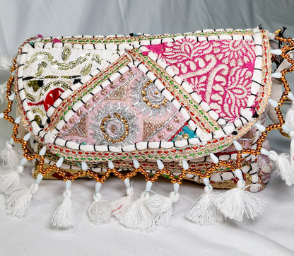 Bolso Cruzado Bordado Blanco Rosa