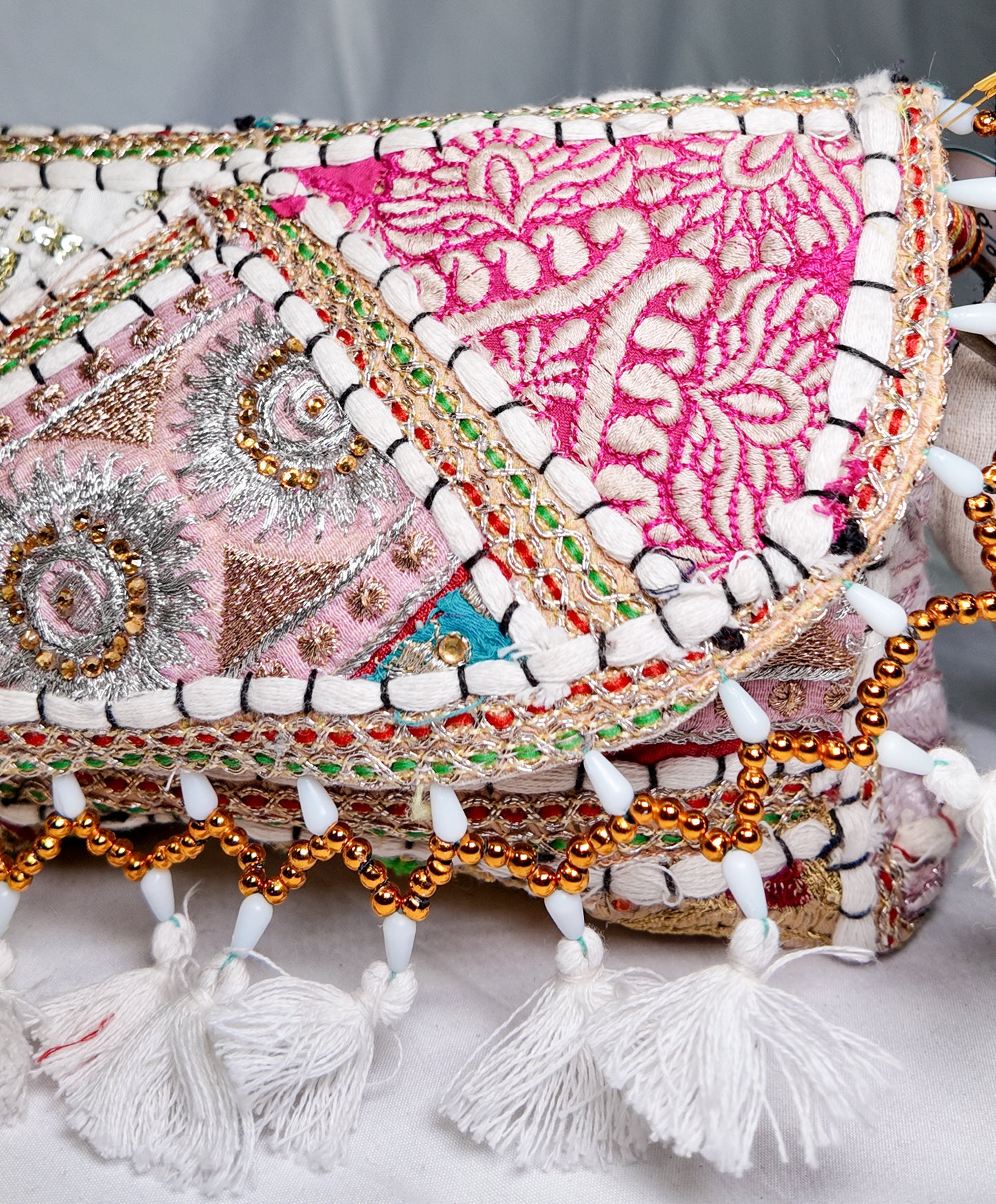 Bolso Cruzado Bordado Blanco Rosa