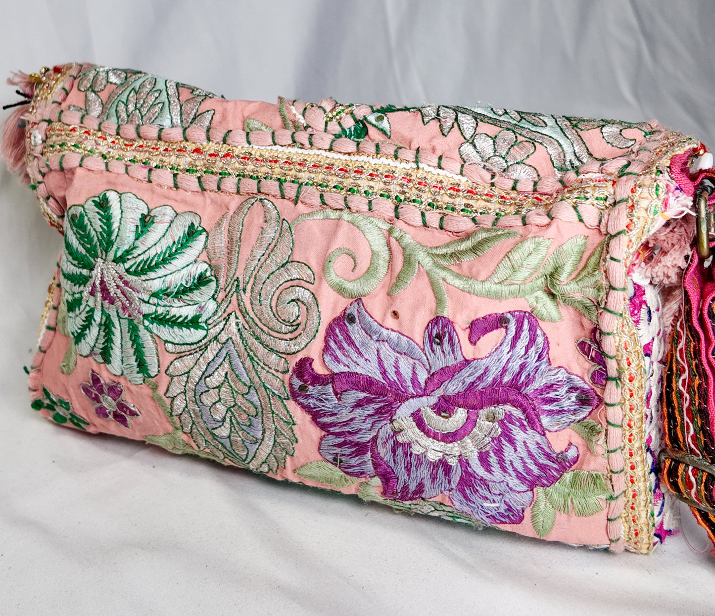 Bolso Cruzado Bordado Rosa