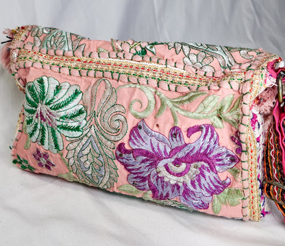 Bolso Cruzado Bordado Rosa