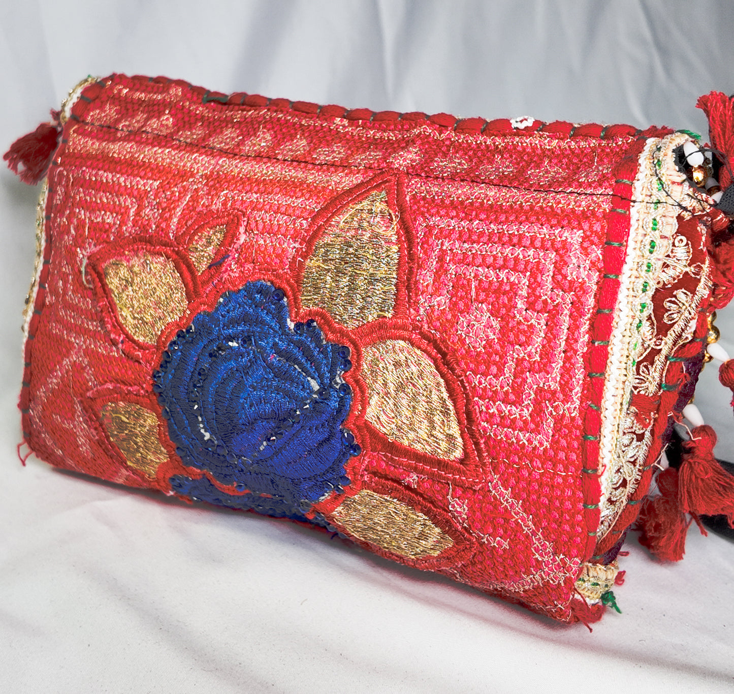 Bolso Cruzado Bordado Rojo